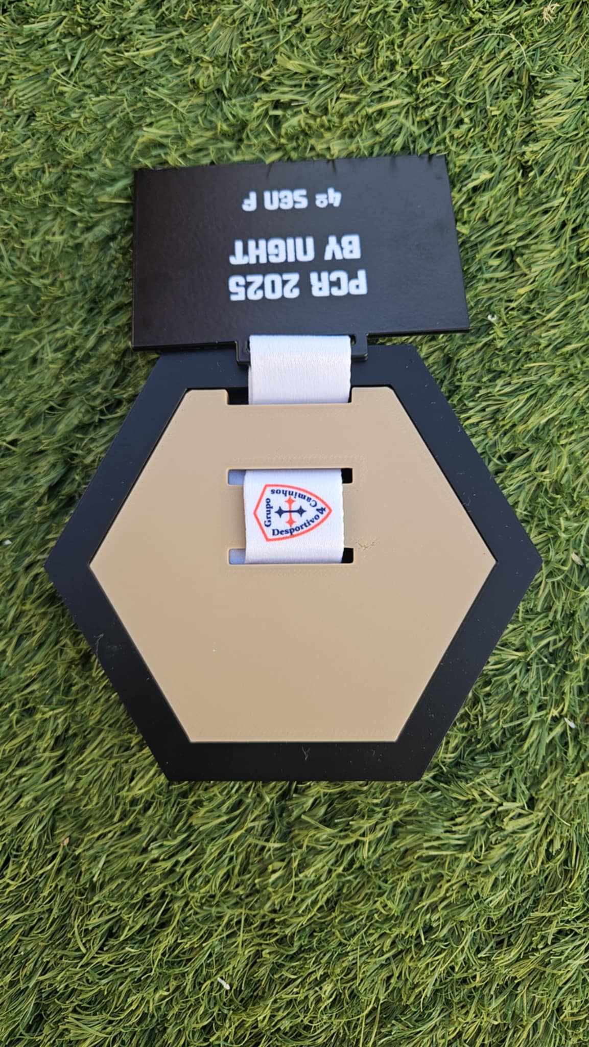 Suporte de Parede Hexagonal para Medalhas